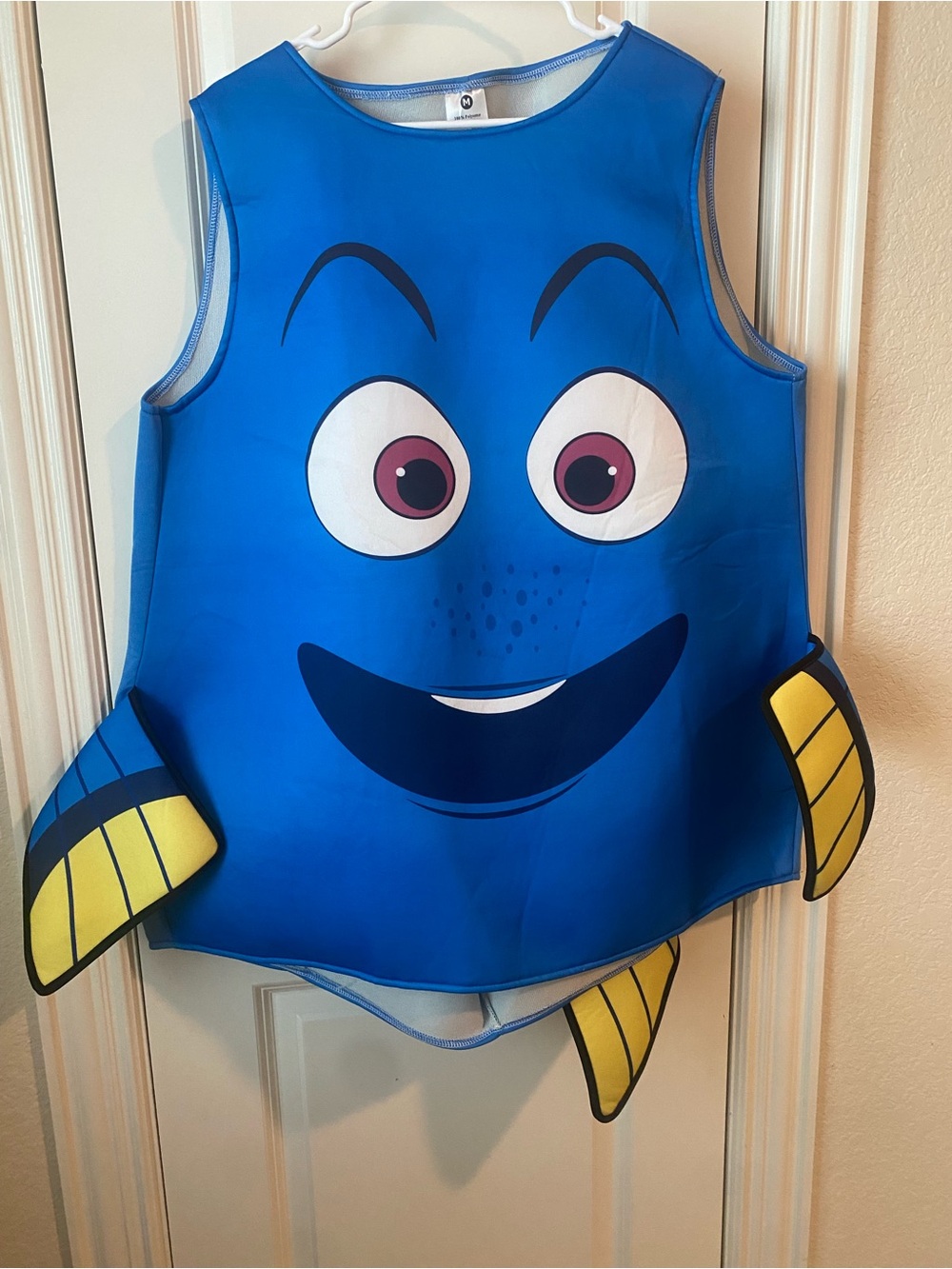 Dory Blue Character Costume - Playful Fish Design